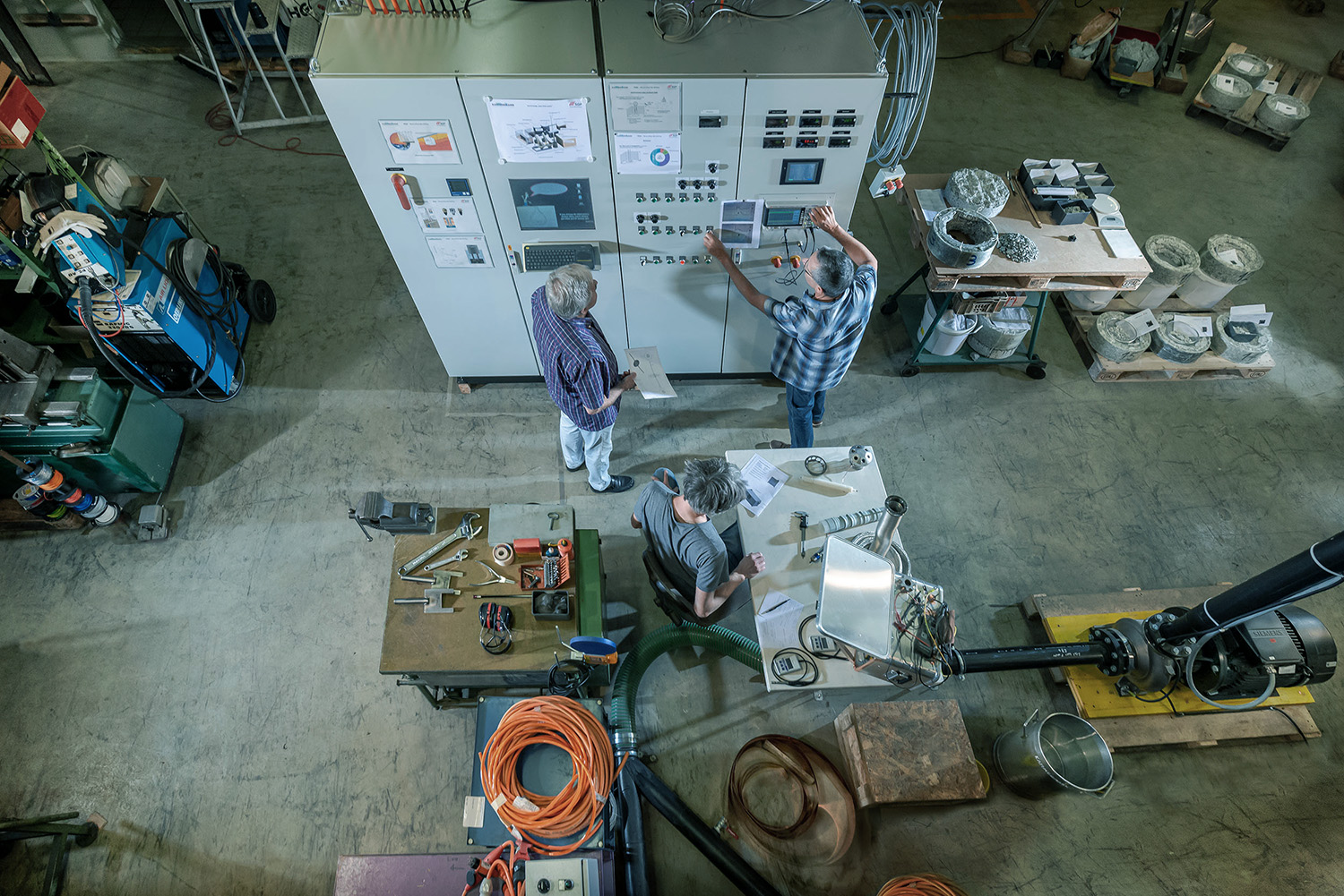 Steuerschrank in Versuchsanlage