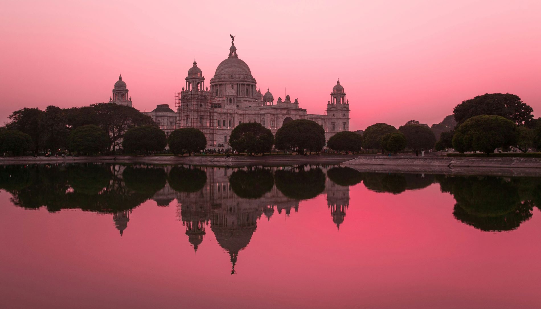 Kolkata’s Colonial Ghosts and the Black Hole of Calcutta