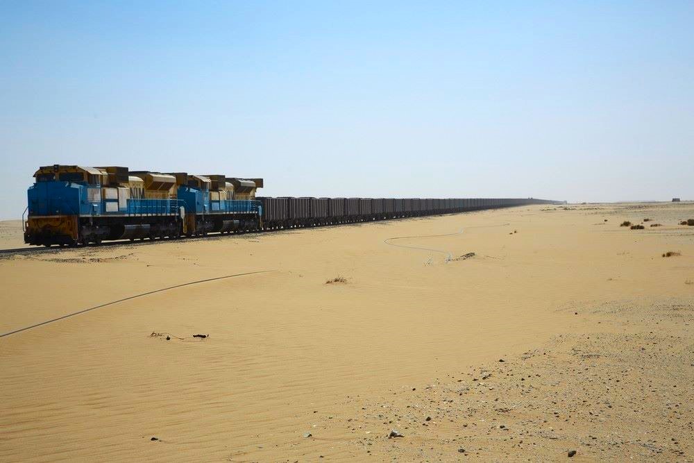 The Mauritania Iron Ore Train: A 700-Kilometer Corridor of Human Endurance