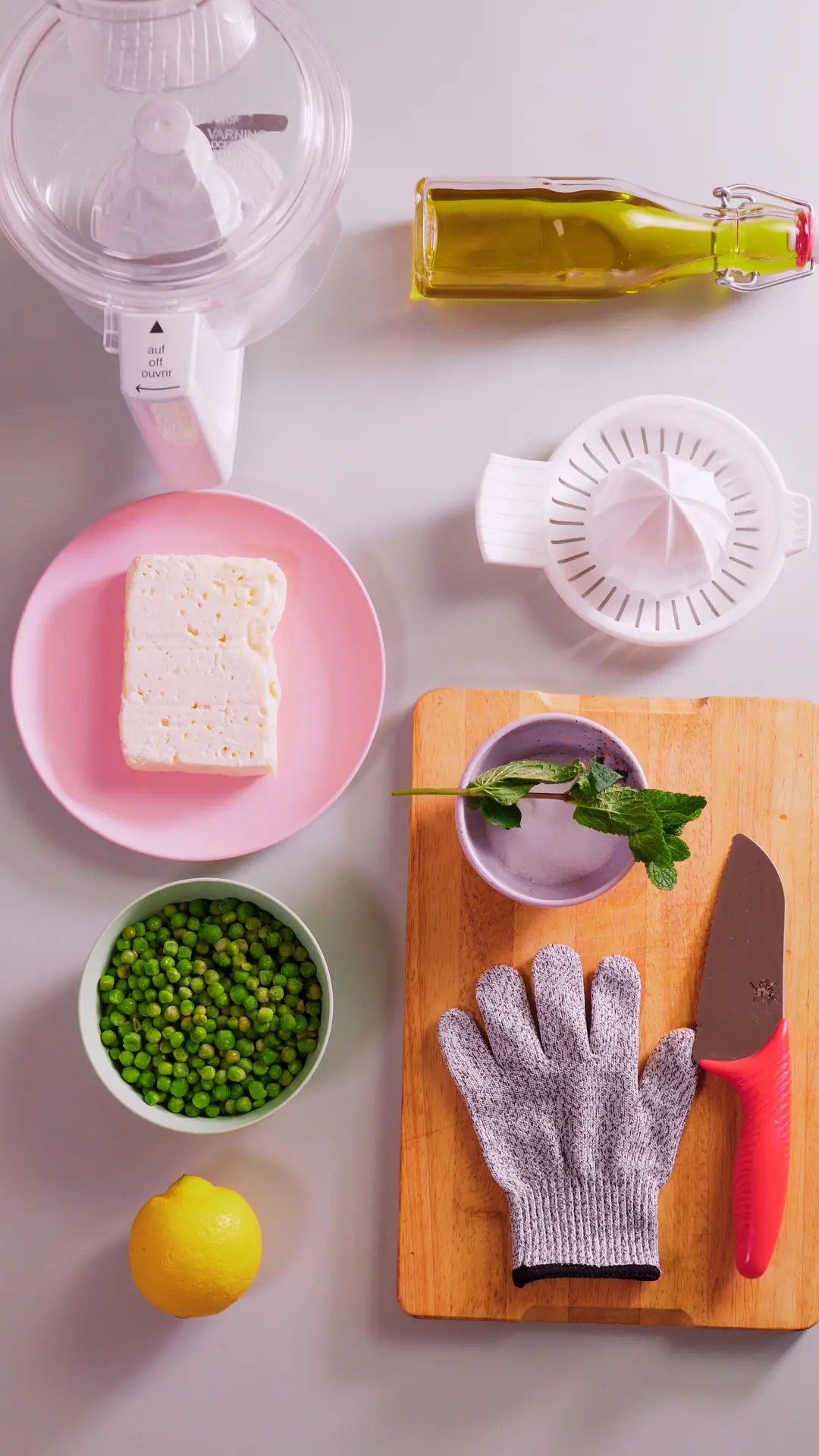 Ein Blick von oben auf Rezeptzutaten