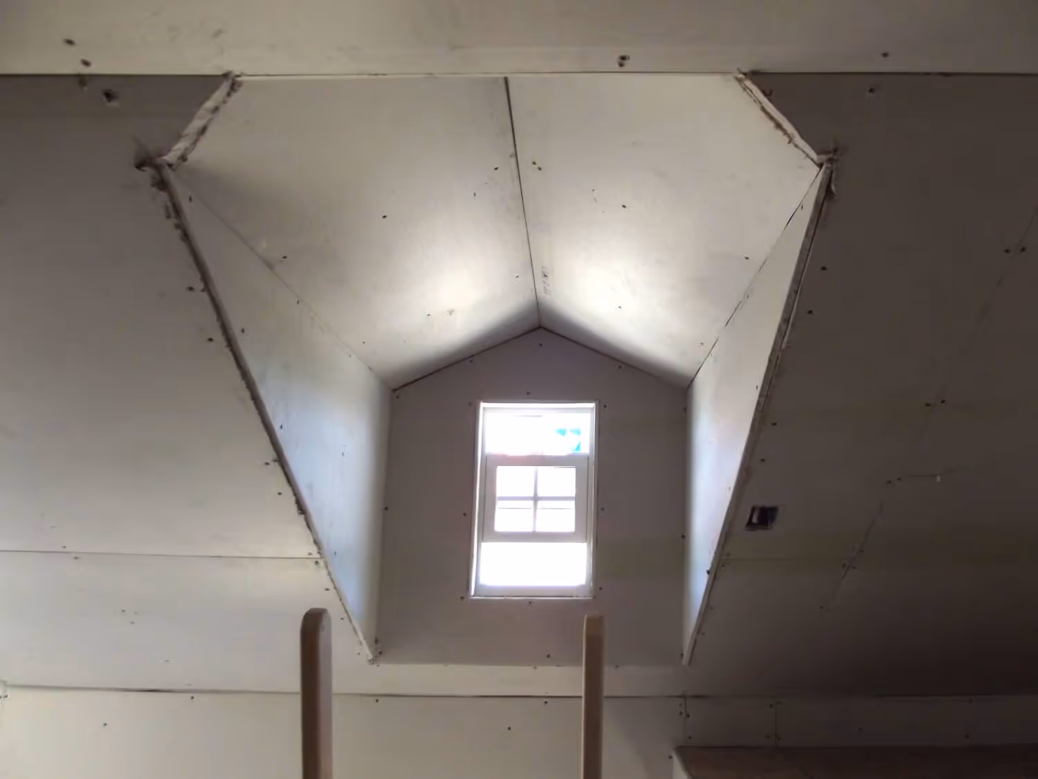 16x40 deluxe cabin inside of dormer with window