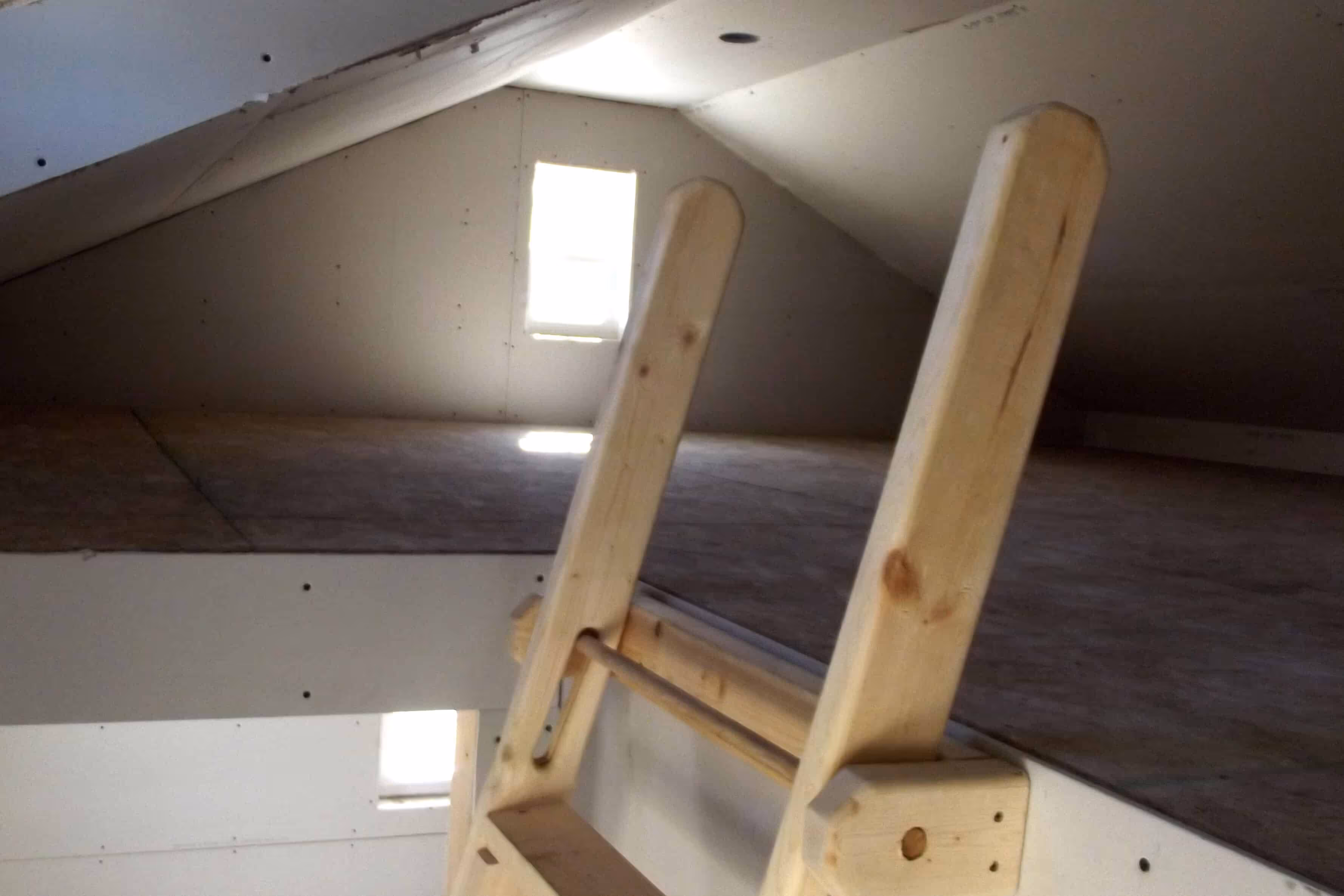 16x40 deluxe cabin loft with gable window