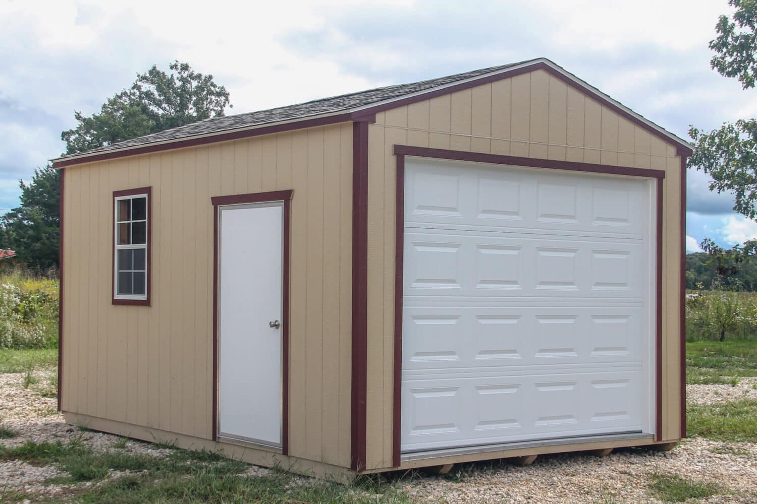 Prefab portable garage with room to grow in Missouri