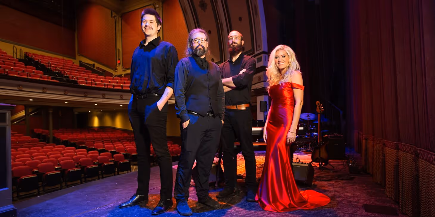 Abbie Thomas & The Crazy Hearts: Kids On Christmas Tour