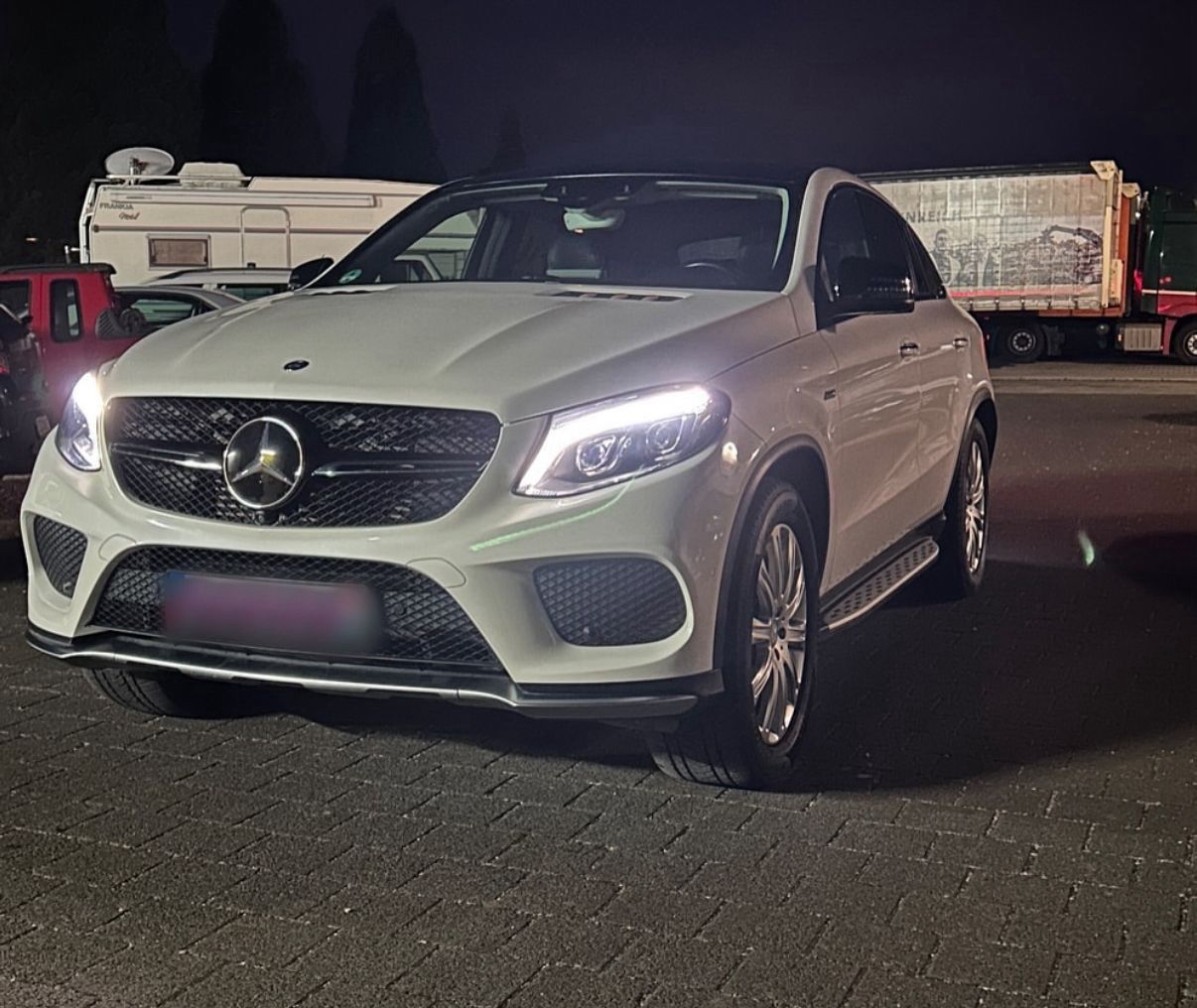 Kunden Fahrzeug kurz vor Abgabe nach dem Stage 1 durchgeführt wurde bei Performance Plus