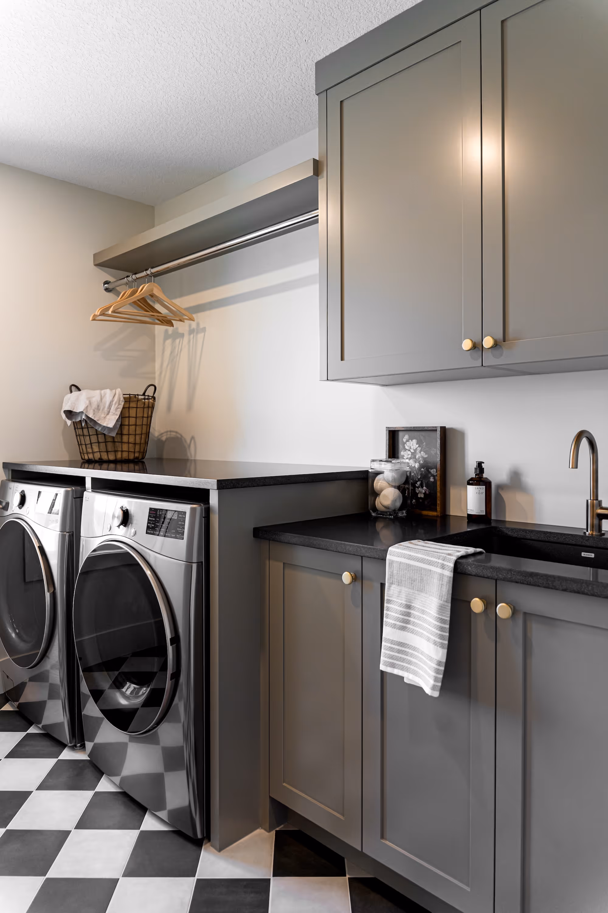 Laundry room with lots of storage