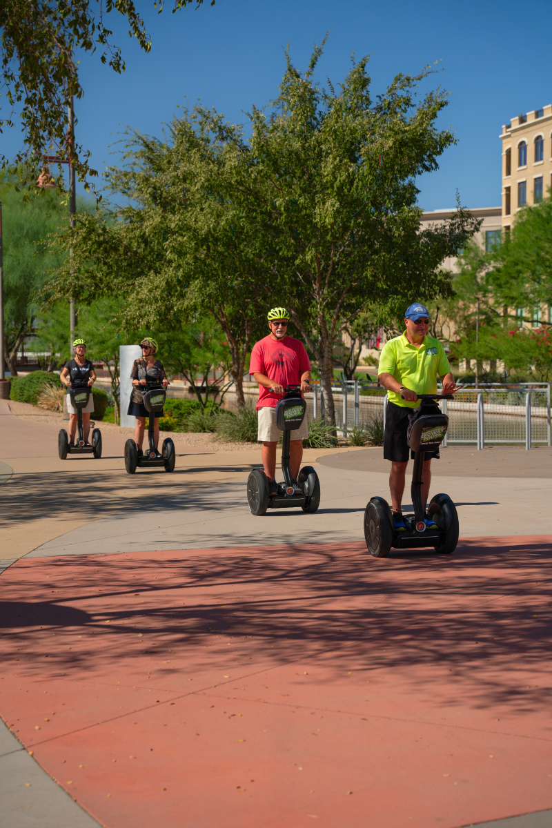 [background image] image of a bike workshop (for a bicycle shop)