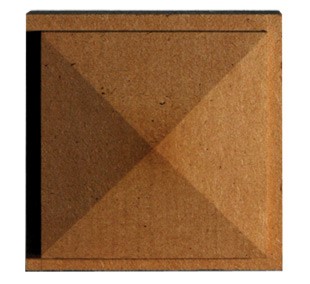 Pyramid 90x90x32mm