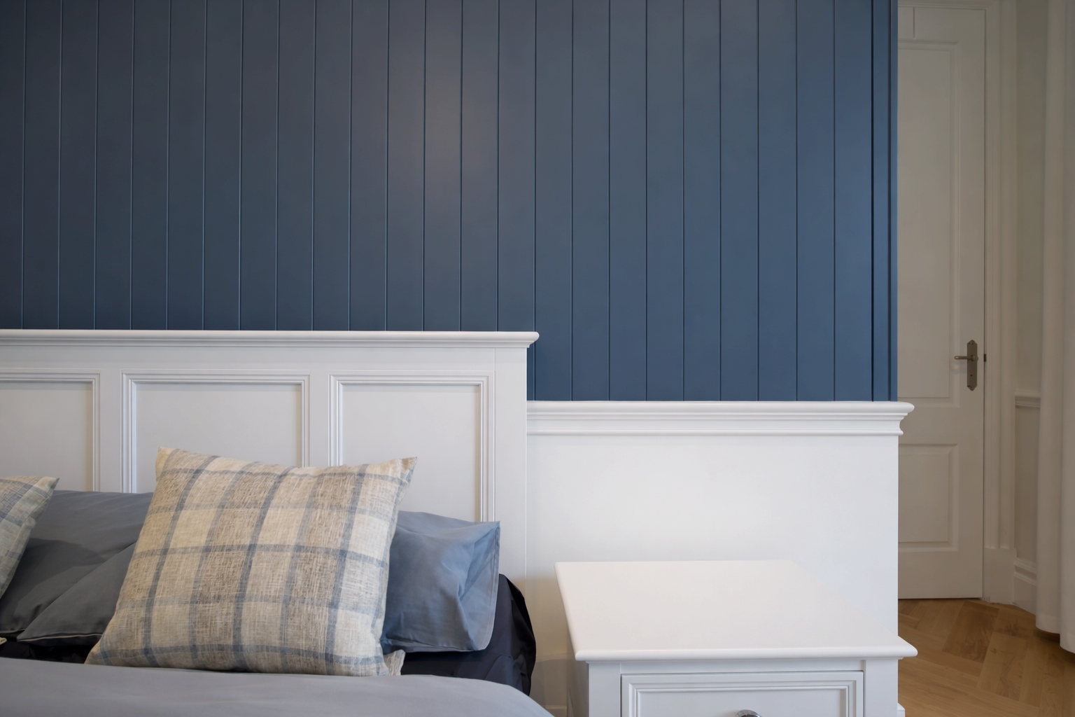 bedroom with V-joint lining board