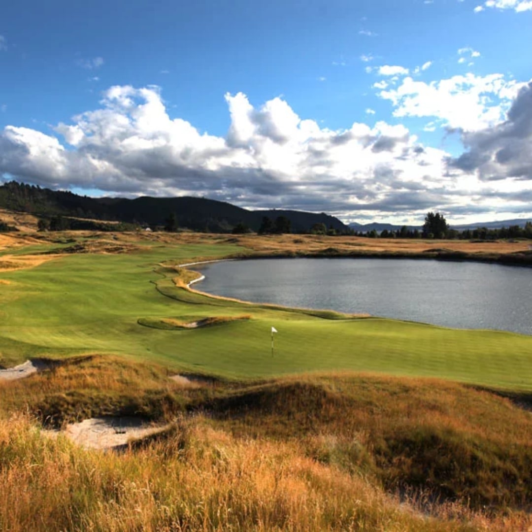 Kinloch Golf Tour Taupo New Zealand | Bloomoon DMC luxury travel