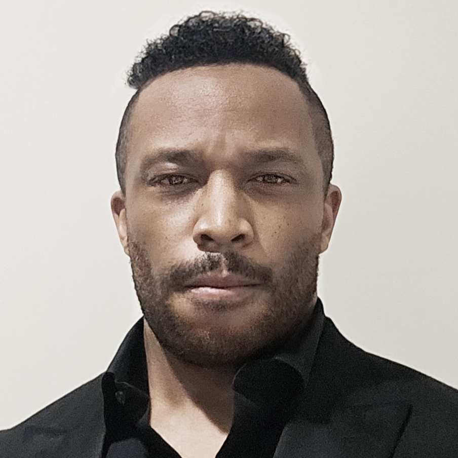 image of team discussion (for a hr tech)