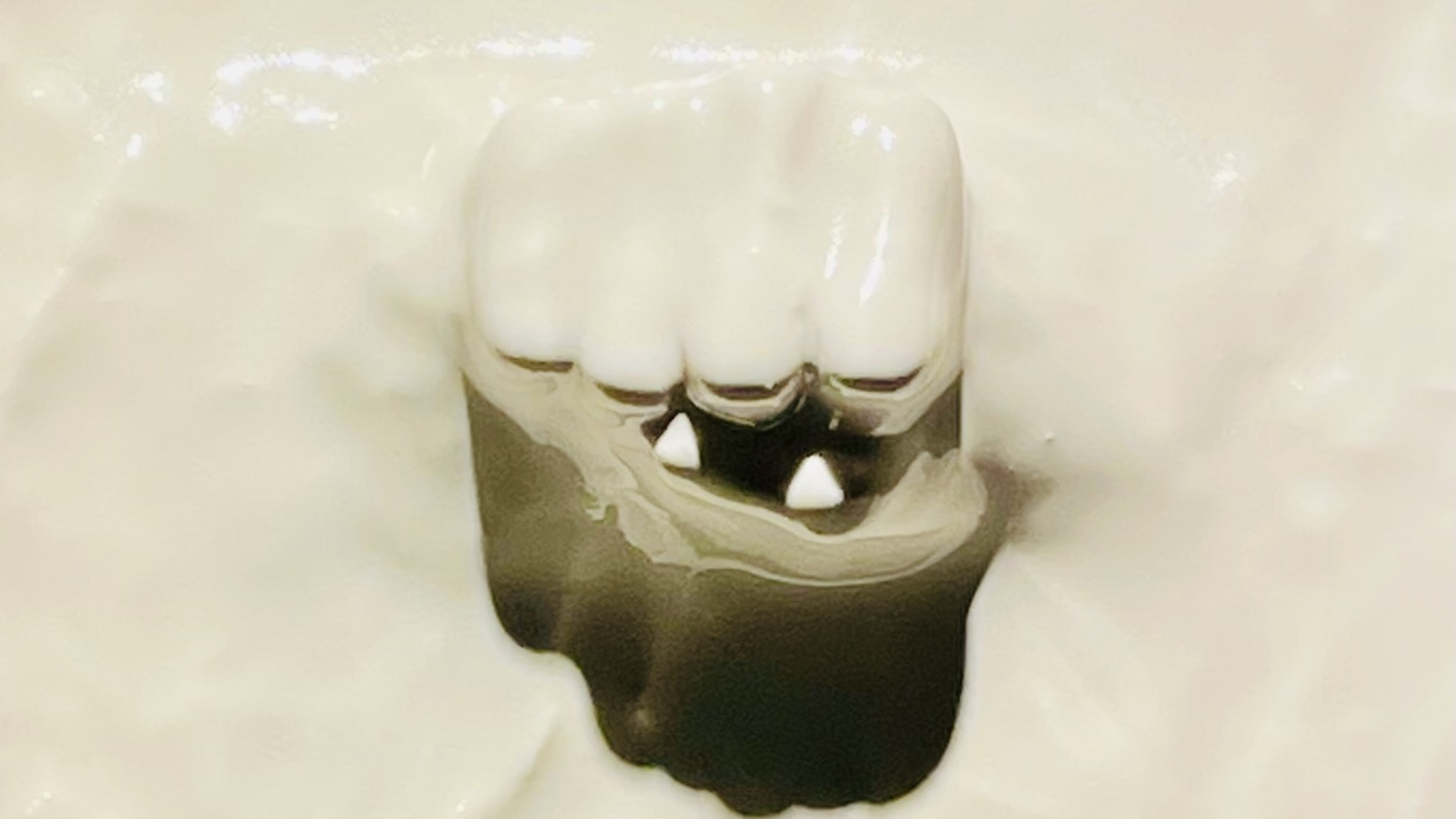 Pormenor de um punho em porcelana