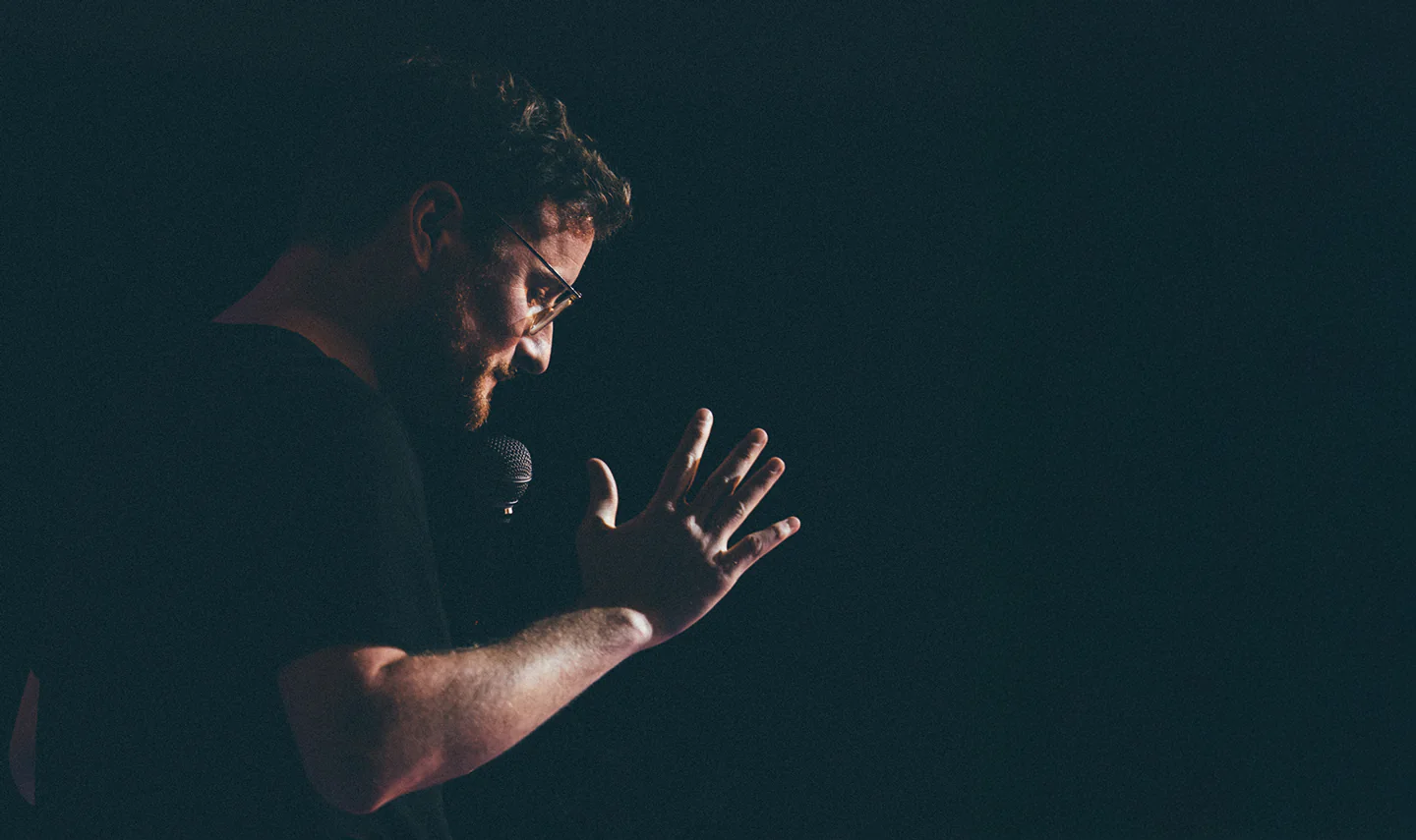 Paul Taylor on stage - photo by Laura Gilli