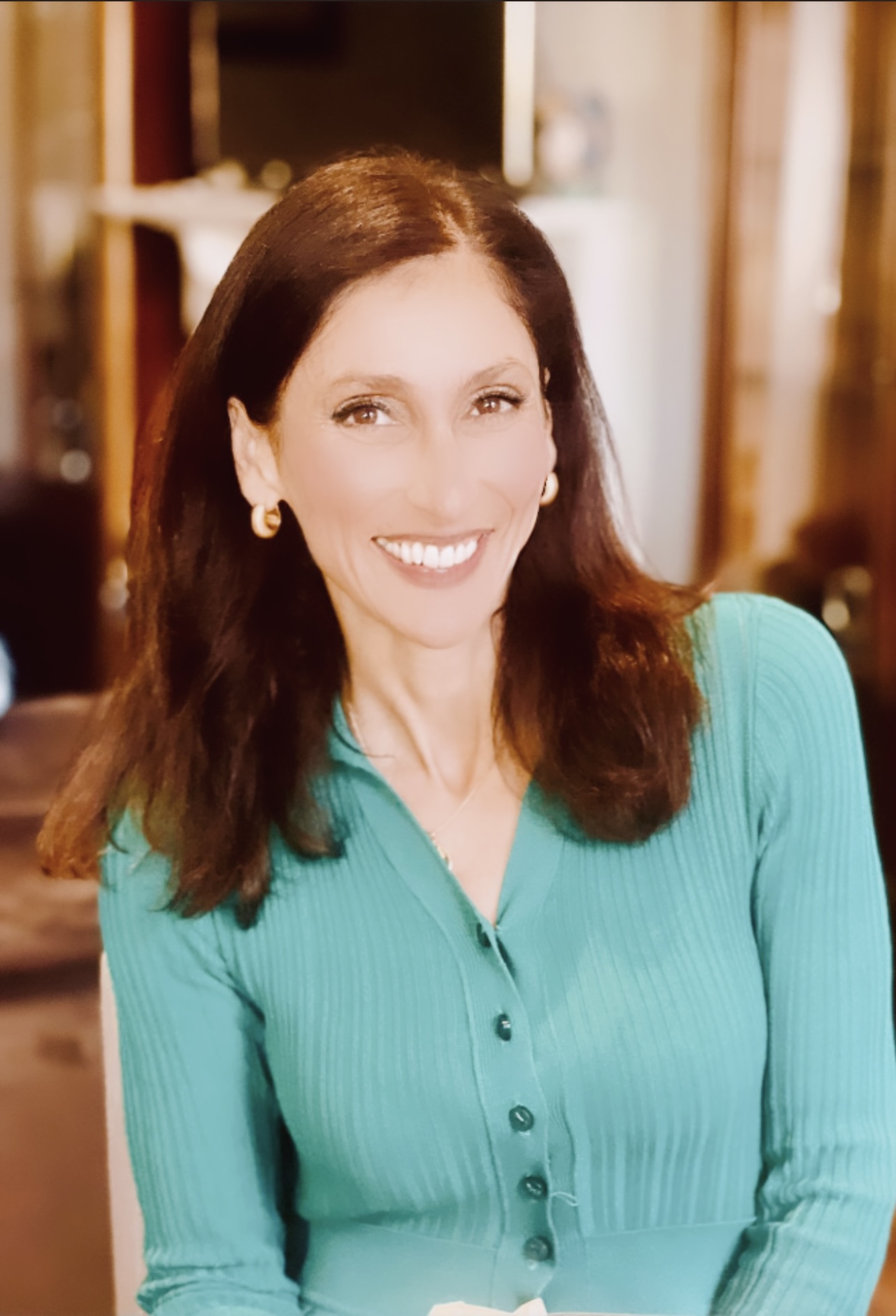 [headshot] image of customer giving a testimonial (for a ai biotech company)