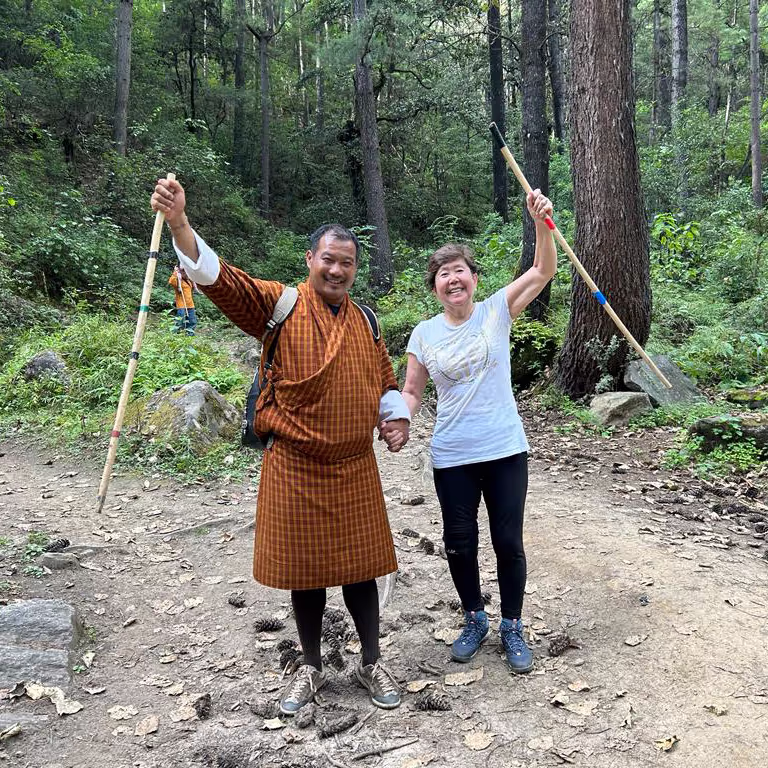 Depoimentos. Nossos amigos: conectando vidas além das viagens. Agência de Viagens Thais Tours.