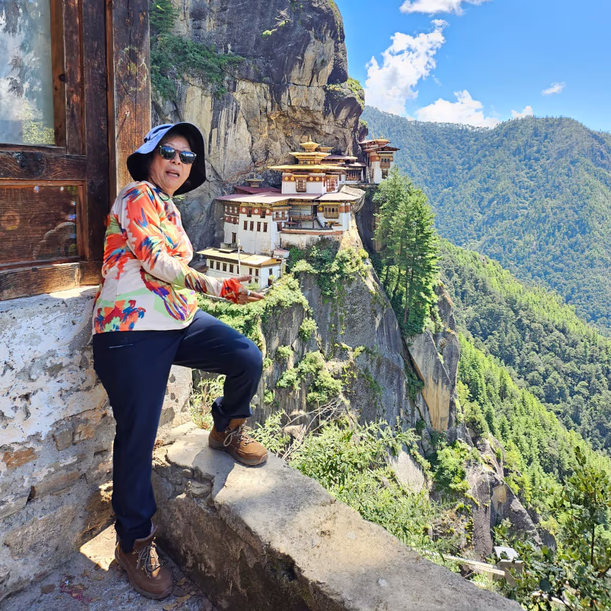 Depoimentos. Nossos amigos: conectando vidas além das viagens. Agência de Viagens Thais Tours.