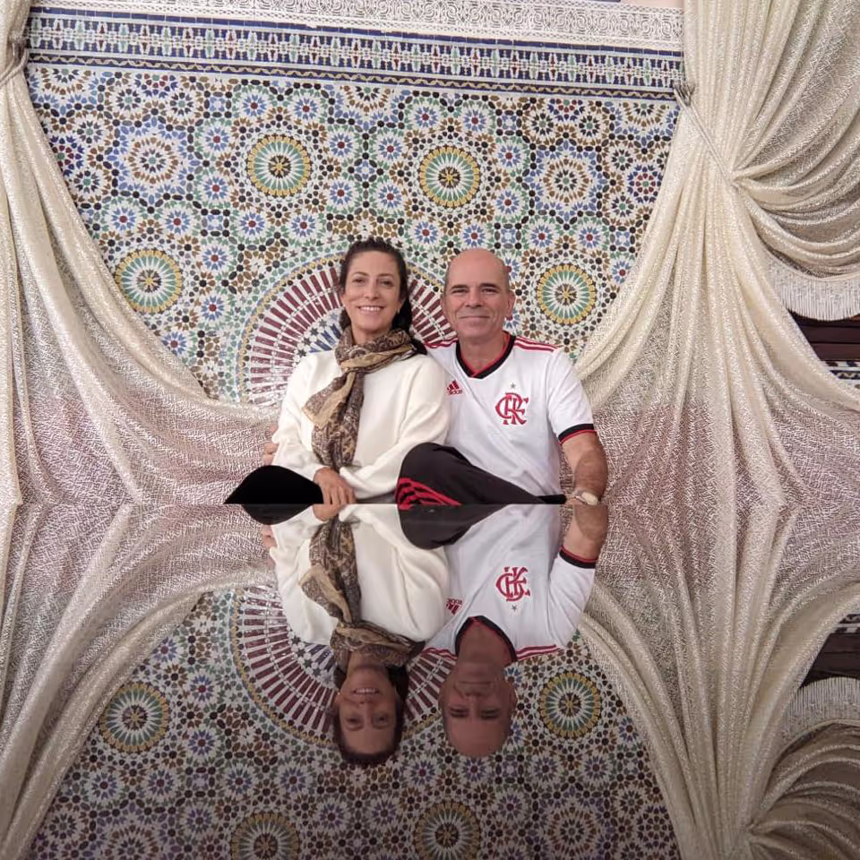 Depoimentos. Nossos amigos: conectando vidas além das viagens. Agência de Viagens Thais Tours.