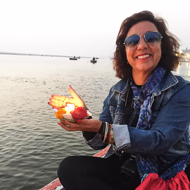 Depoimentos. Nossos amigos: conectando vidas além das viagens. Agência de Viagens Thais Tours.