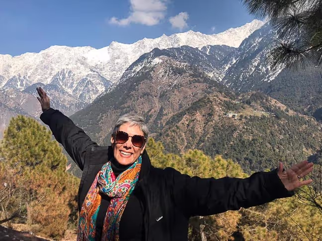 Depoimentos. Nossos amigos: conectando vidas além das viagens. Agência de Viagens Thais Tours.