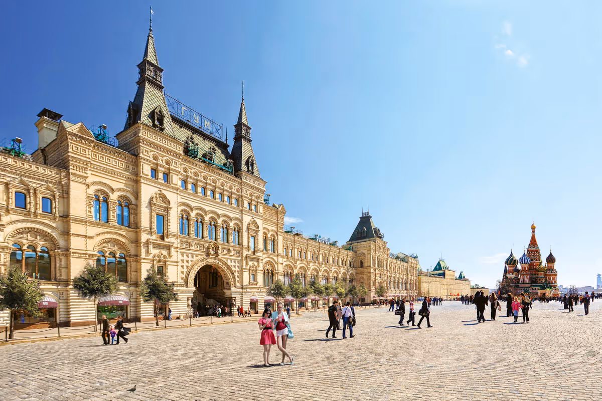 Viagens em grupo. Agência de Viagens Thais Tours.