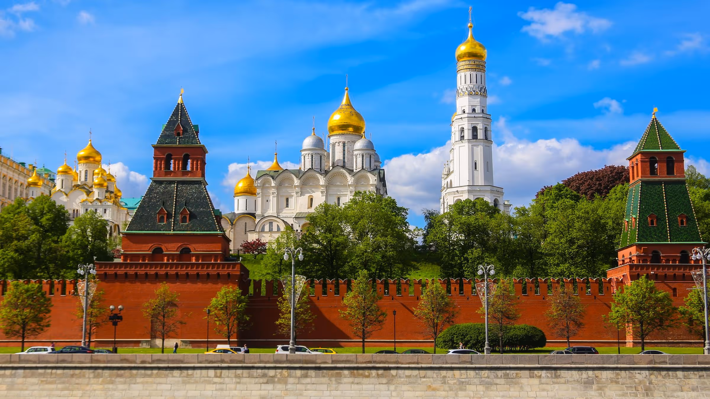 Viagens em grupo. Agência de Viagens Thais Tours.