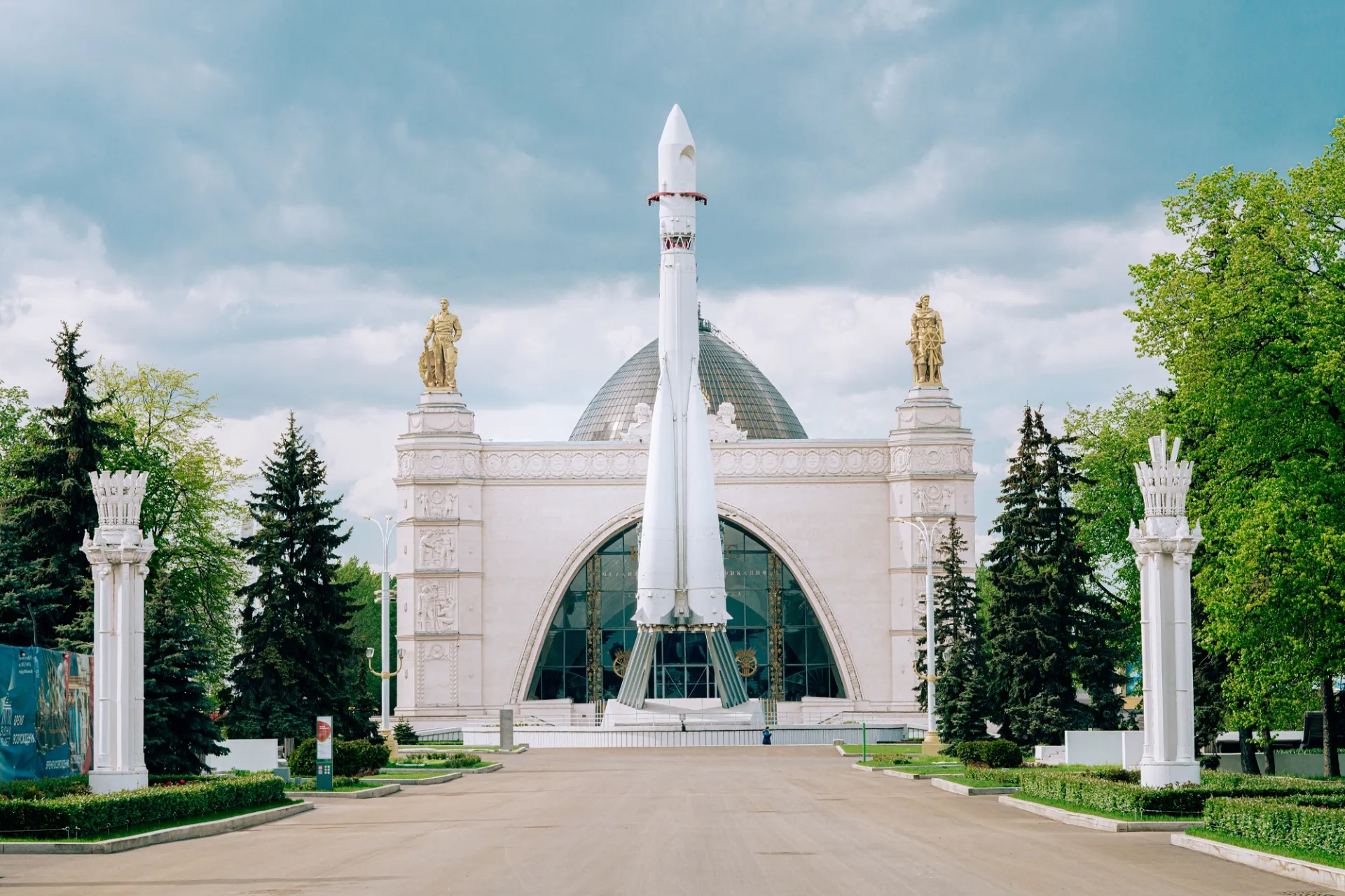 Viagens em grupo. Agência de Viagens Thais Tours.