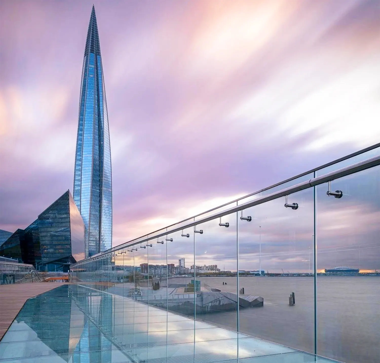 Viagens em grupo. Agência de Viagens Thais Tours.