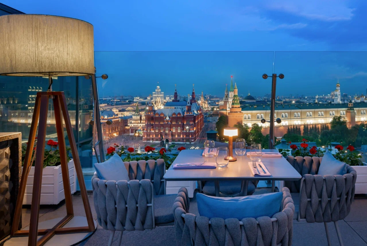 Viagens em grupo. Agência de Viagens Thais Tours.