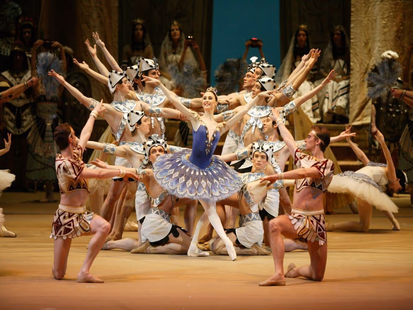 Viagens em grupo. Agência de Viagens Thais Tours.