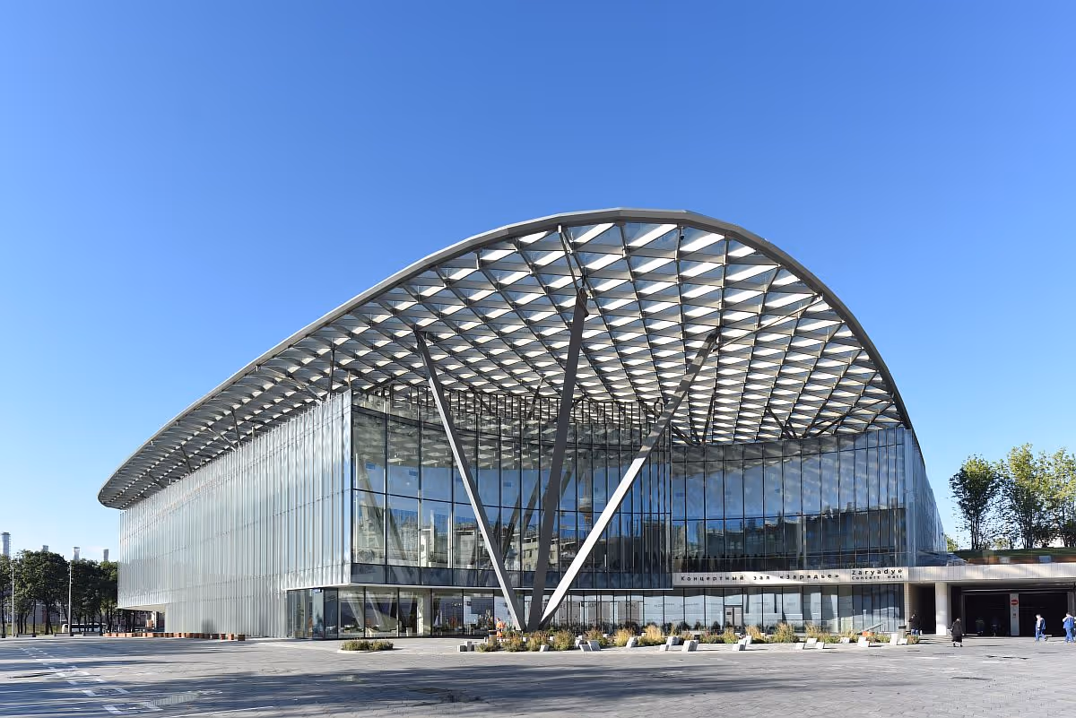 Viagens em grupo. Agência de Viagens Thais Tours.