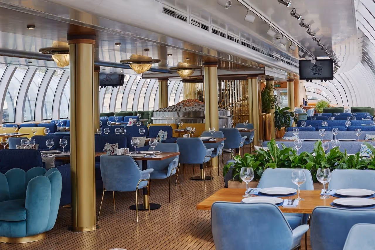 Viagens em grupo. Agência de Viagens Thais Tours.