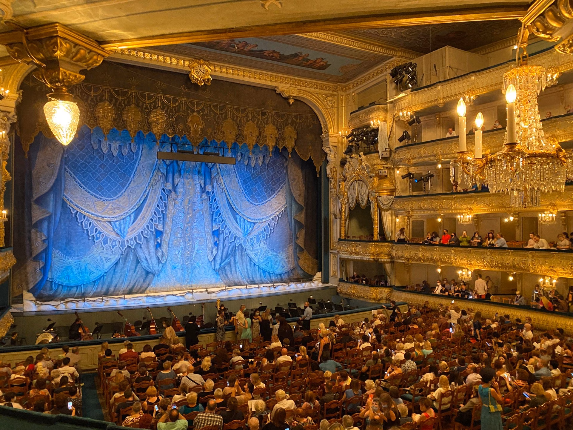 Viagens em grupo. Agência de Viagens Thais Tours.