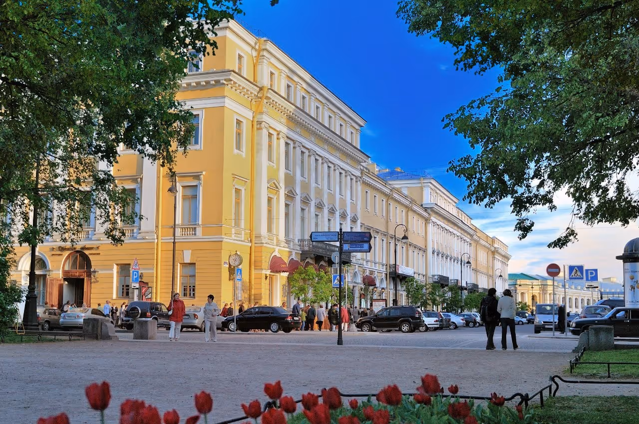 Viagens em grupo. Agência de Viagens Thais Tours.