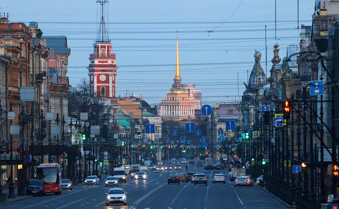 Viagens em grupo. Agência de Viagens Thais Tours.