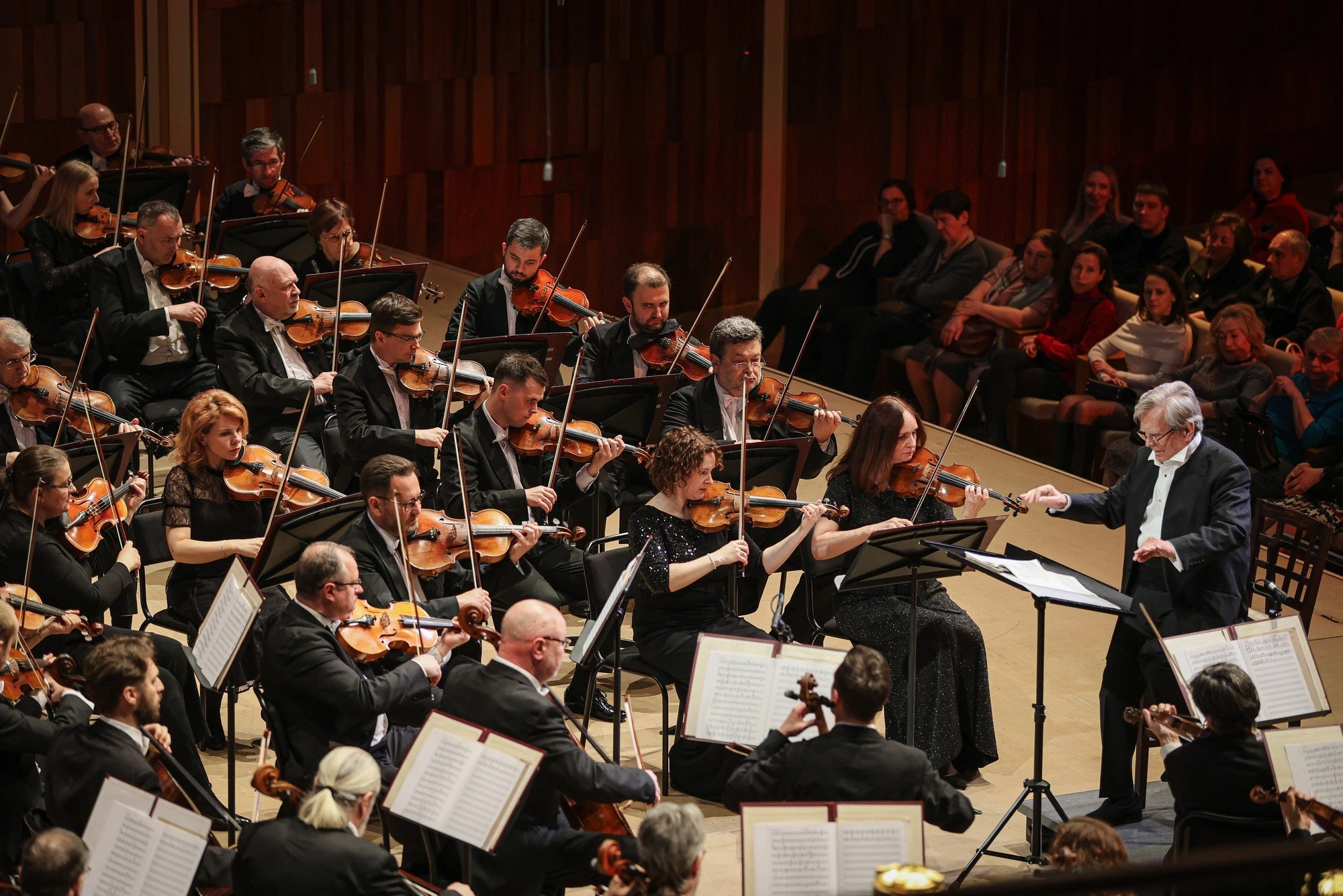 Outro momento de apresentação na Sala de Concertos Zariádie.