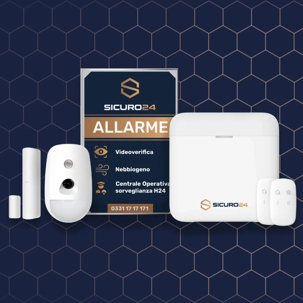 Kit allarme Sicuro24 con sensori, telecamera, centrale operativa e telecomandi su sfondo a esagoni blu scuro.