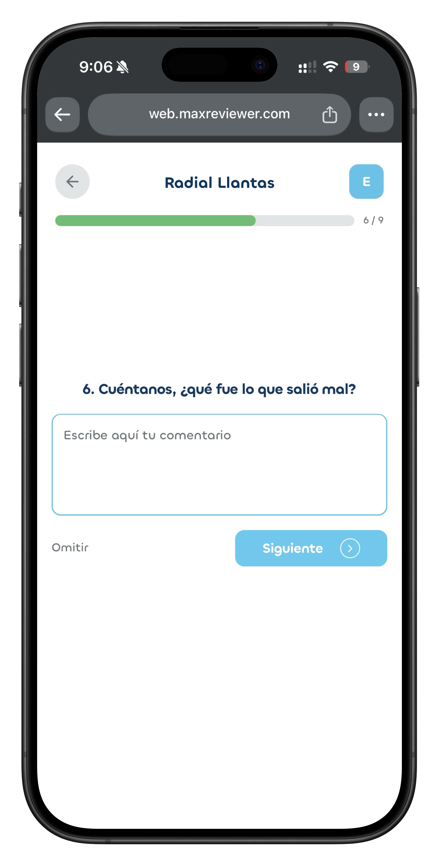 Pantalla de encuesta de MaxReviewer en el celular: comentario abierto