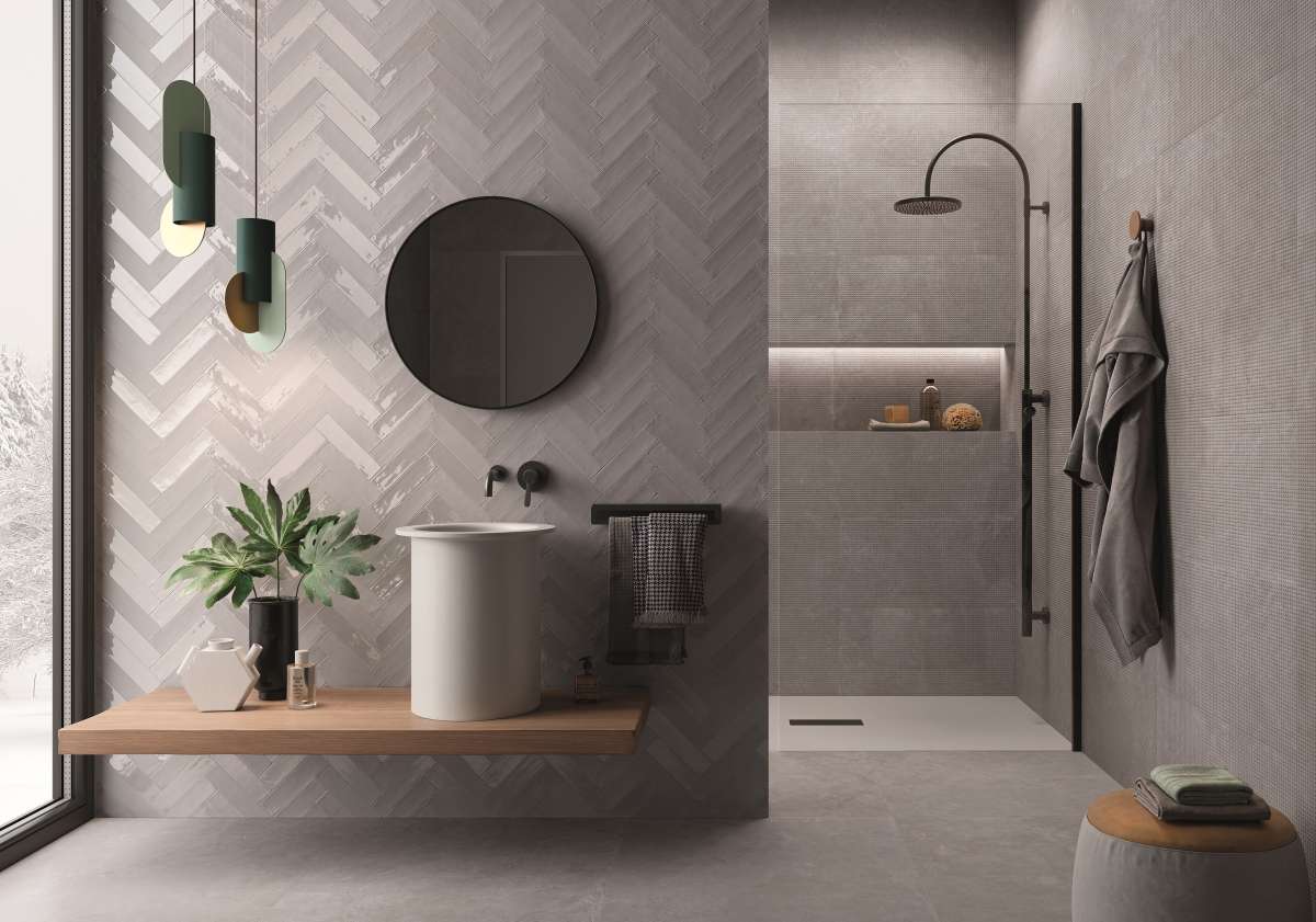 Badezimmer mit Metrofliesen