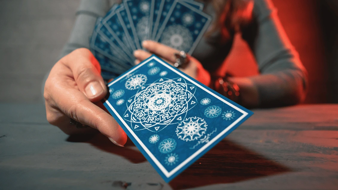 How to Use Tarot in D&D