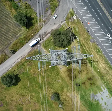 Línea de Transmisión Eléctrica de Energía Real