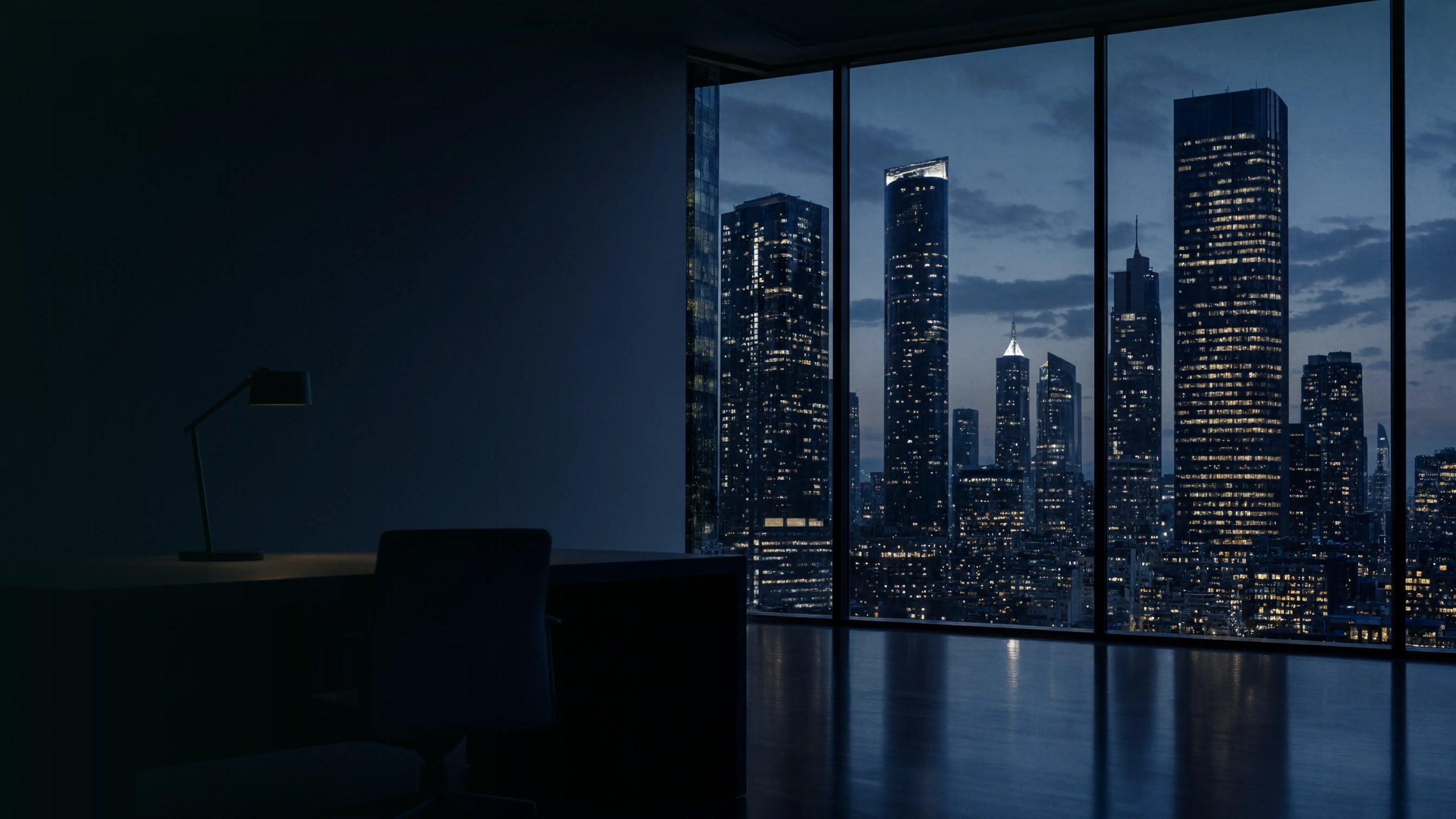 Vista noturna do distrito financeiro a partir de escritório em andar alto