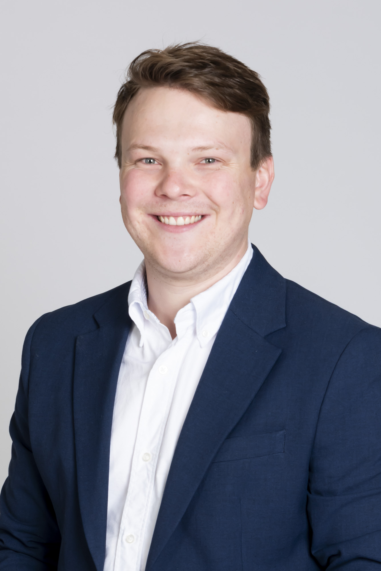 Headshot of Joshua Bijl