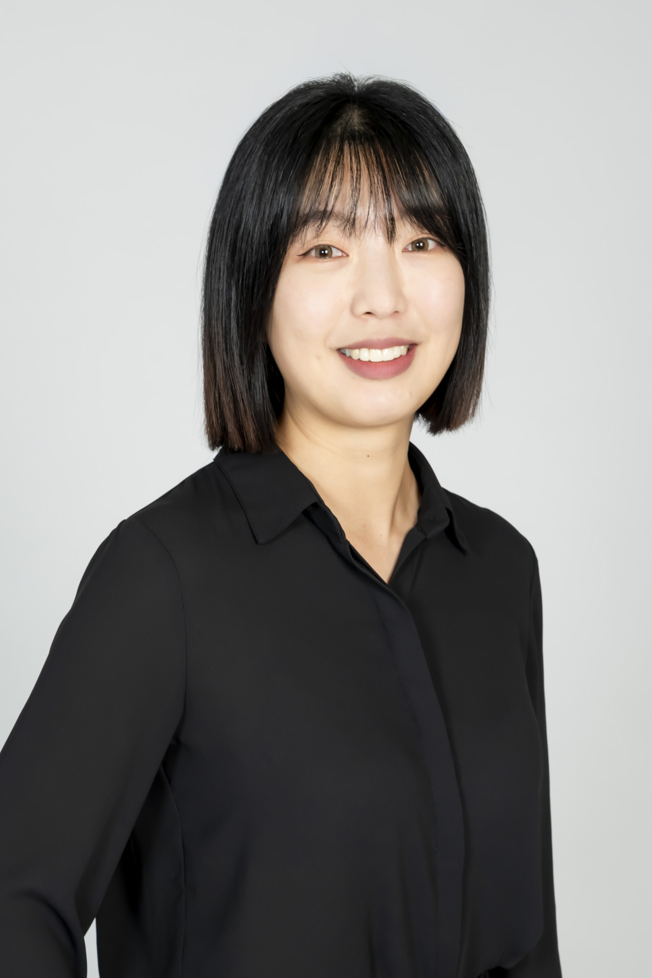 Linzi Jang Headshot 