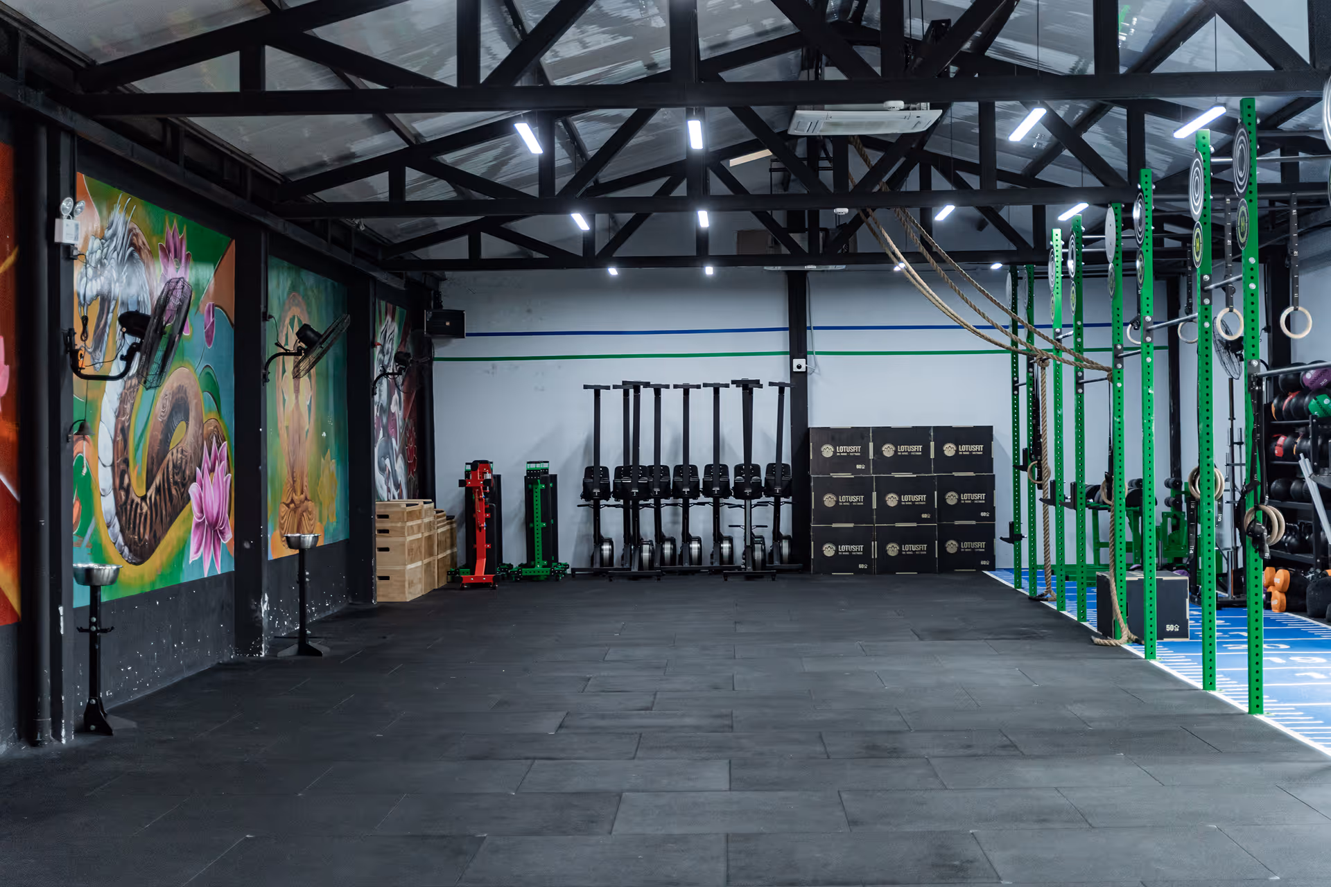 Premium Open Gym Space