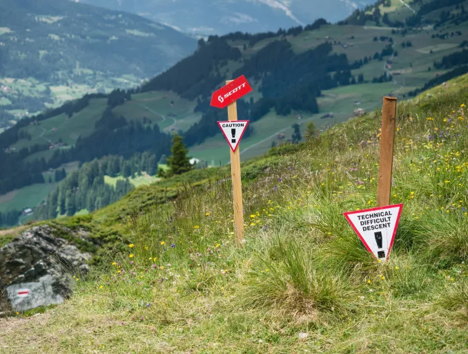 MTB in the Swiss Alps: 4 routes for the extremes