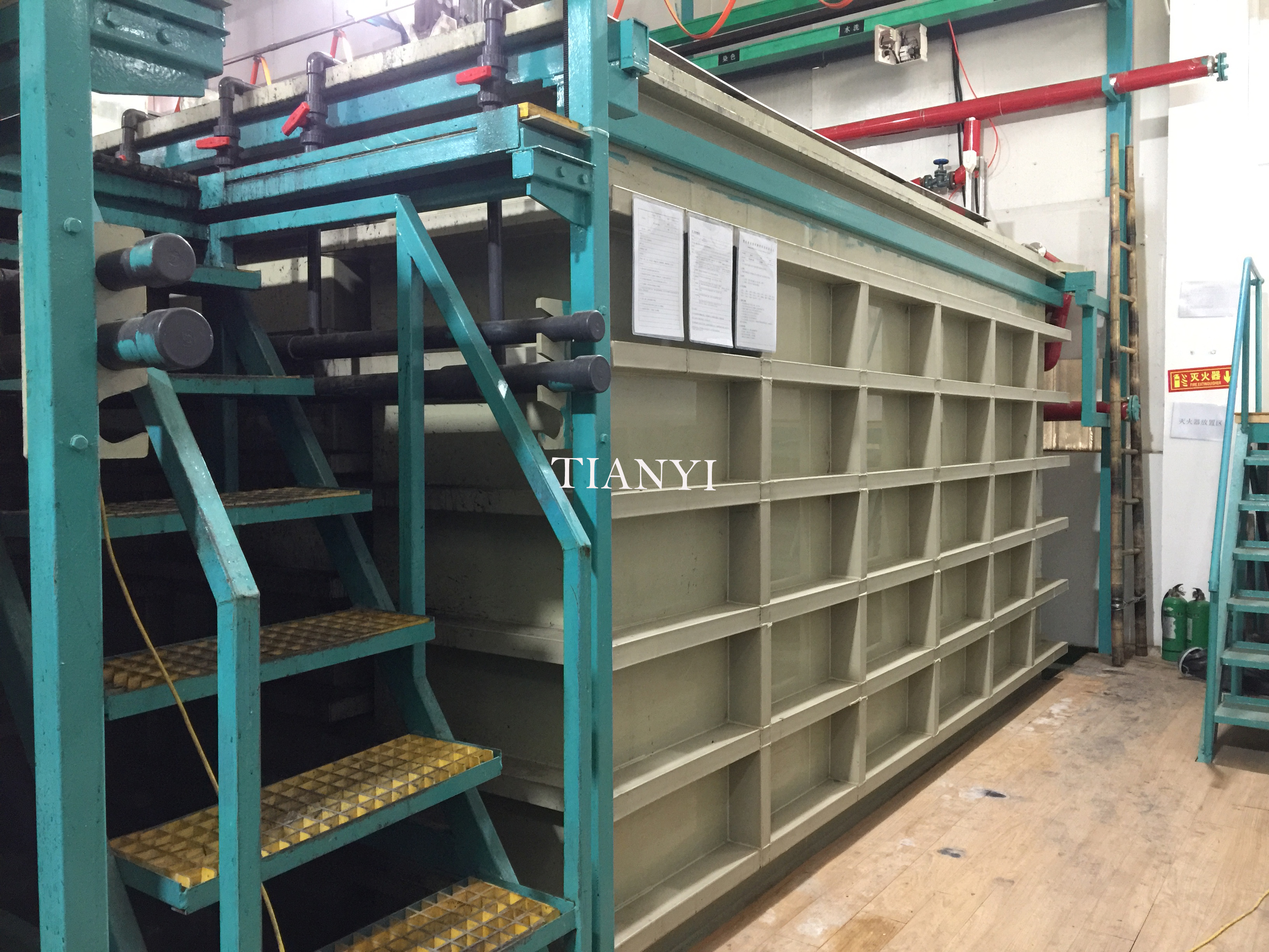 Automatic anodizing line