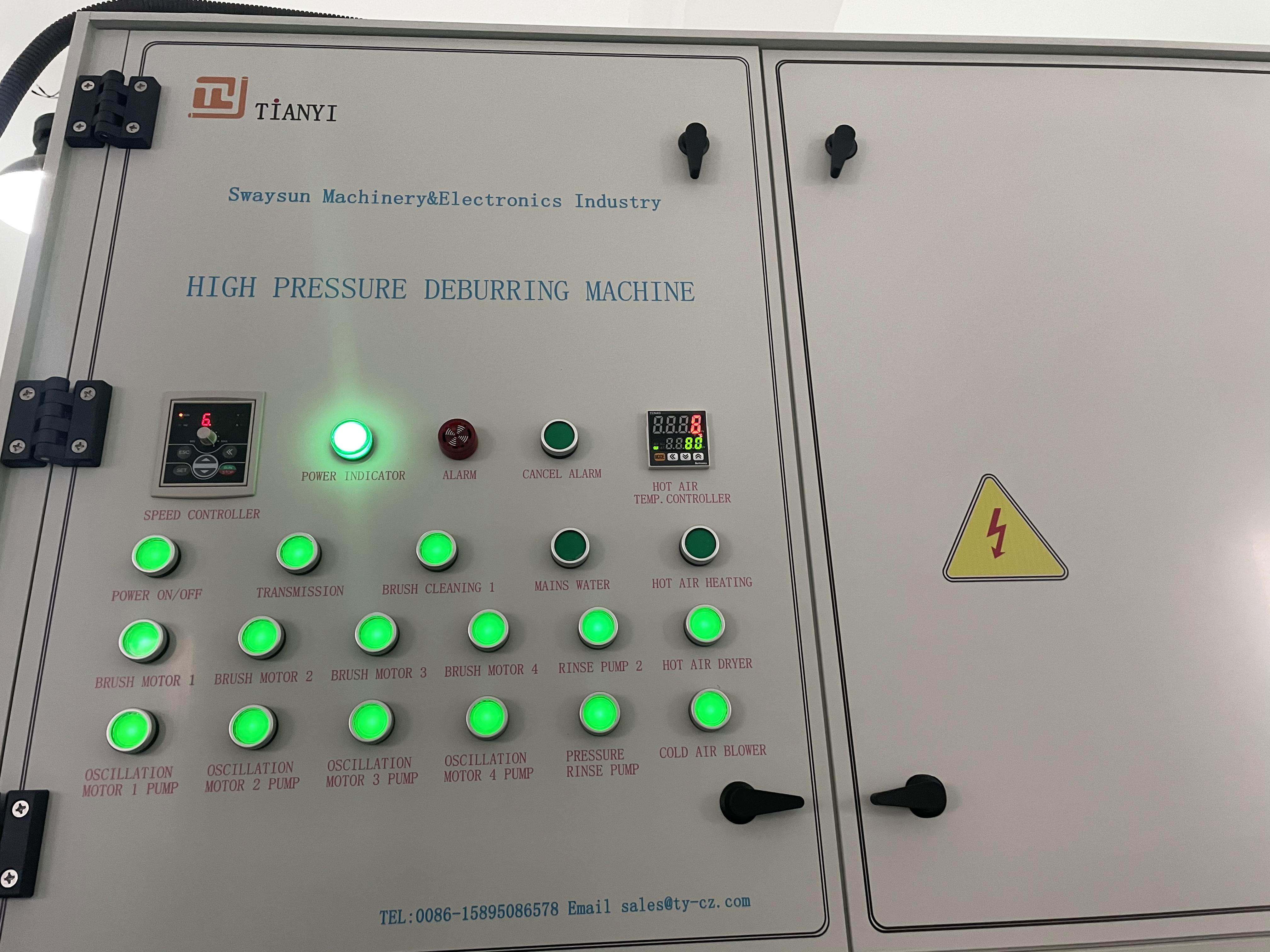 PCB scrubbing machine brushing machine 