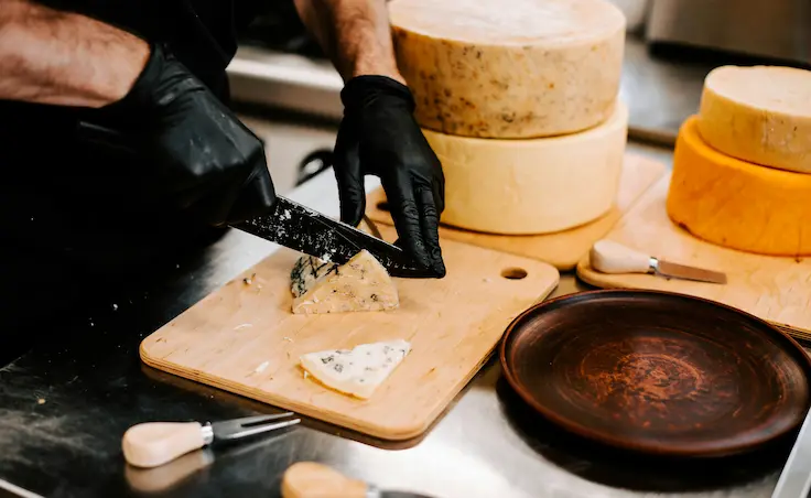 Restauration au Chalets de la Source à Saint-Martin-de-Belleville pour séjour à la montagne