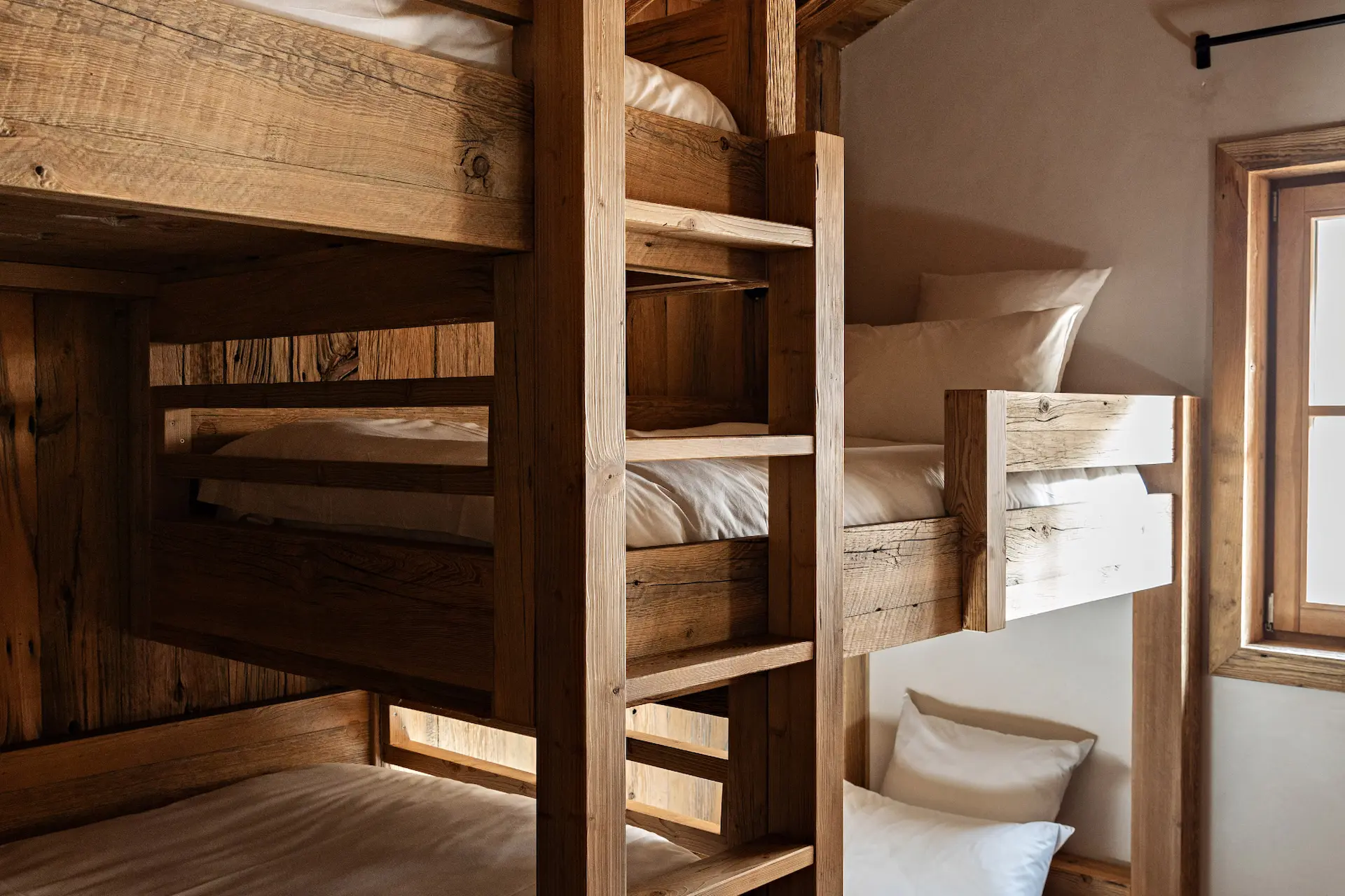 Dortoir du Chalet 3 pour un séjour entre amis ou en famille au ski