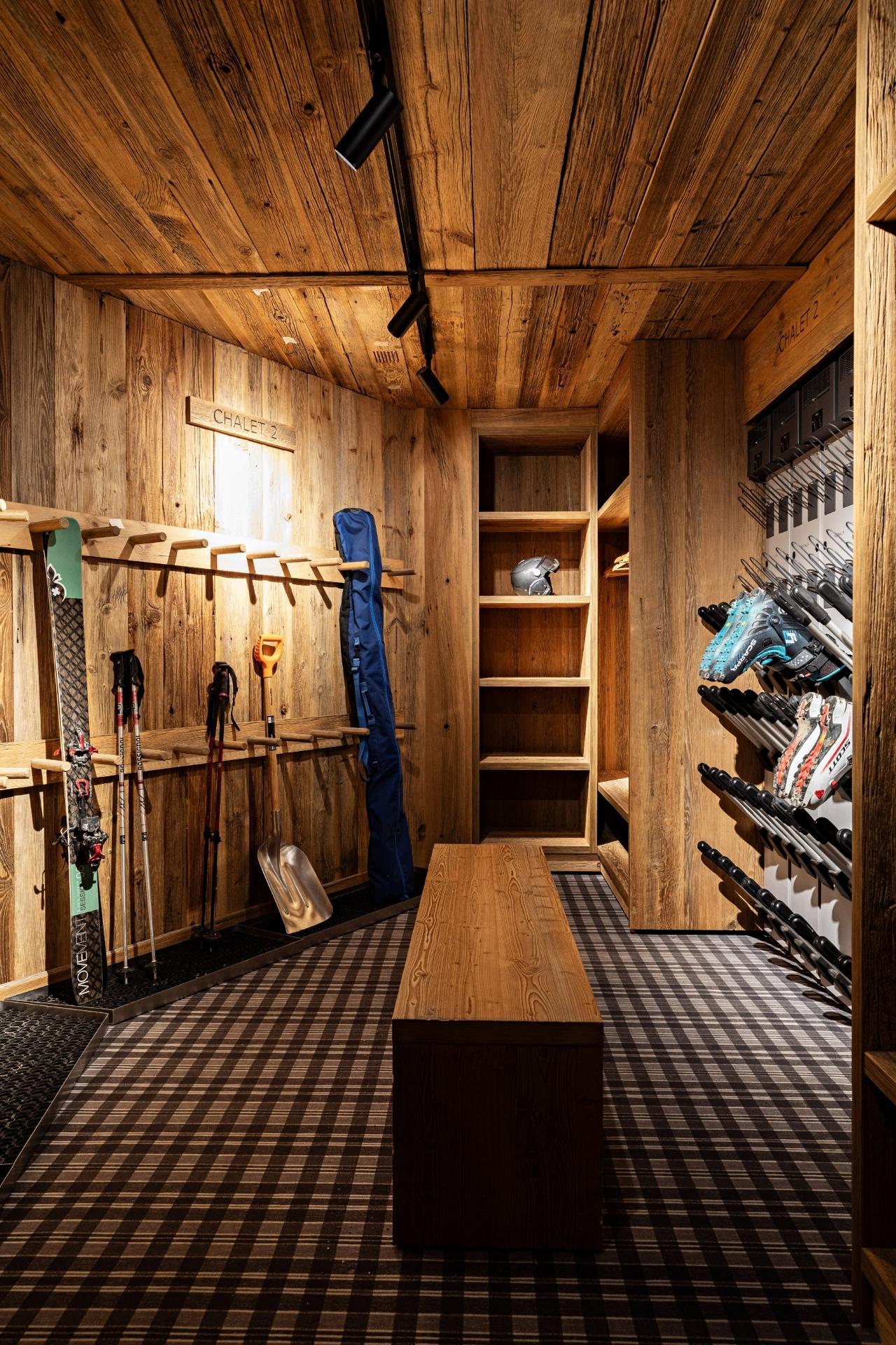 Espace de rangement pour équipements au Chalets 2 à Saint-Martin-de-Belleville